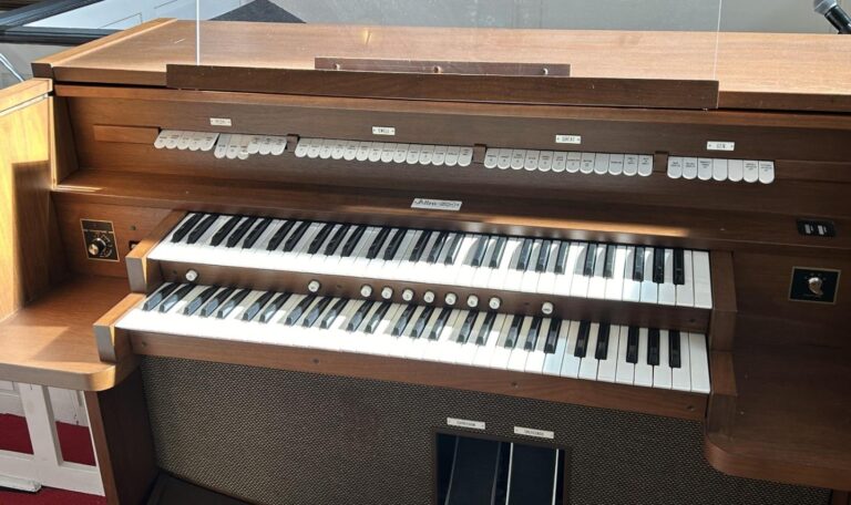 Allen Organ For Sale